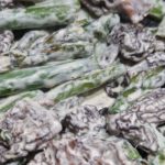 Asperges vertes aux morilles : une recette facile et délicieuse à intégrer dans un programme de rééquilibrage alimentaire.