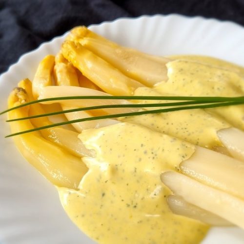 Sauce mousseline pour asperges : une recette facile et rapide à intégrer dans un programme de rééquilibrage alimentaire.
