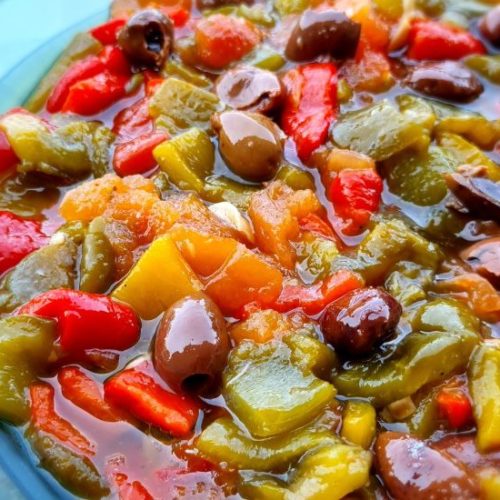 Slata Méchouia Diététique et Délices : une recette de salade tunisienne facile et rapide à intégrer dans un programme de rééquilibrage alimentaire.