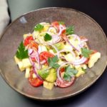 Salade fraîcheur avocat tomate emmental Diététique et Délices : une recette facile et rapide à intégrer dans un programme de rééquilibrage alimentaire.