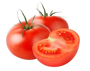 La tomate : un des fruits et légumes de saison en août.